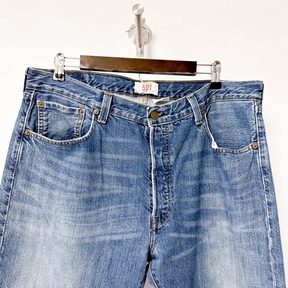 Men's Levi's 501 Straight Leg Button Fly Denim Jeans‎ Medium Wash 36 x 34
